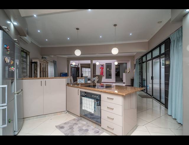 5 BEDROOM HOUSE FOR SALE IN WESTVILLE